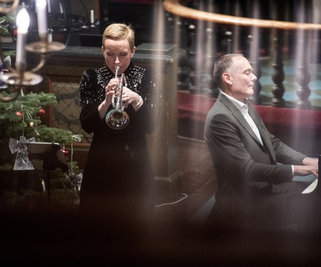 Trompetist Tine Thing Helseth og pianist Gunnar Flagstad spiller i Risør kirke